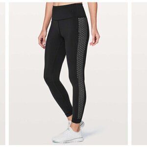 Lululemon Colour Me Quick 7/8 Tight 25" Black / White